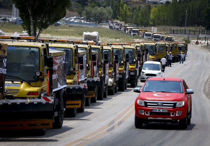 Belediyeden 400 araçlık '15 Temmuz' konvoyu