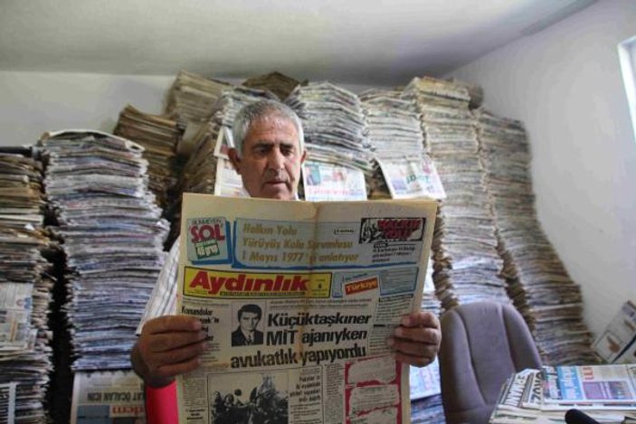 48 yıldır okuduğu gazeteleri saklıyor