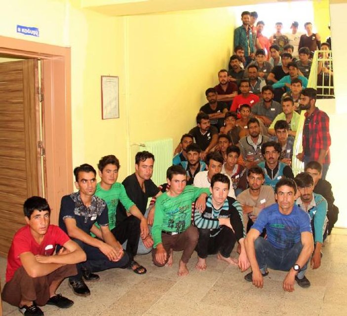 Sivas'ta yol uygulamasında 51 mülteci yakalandı