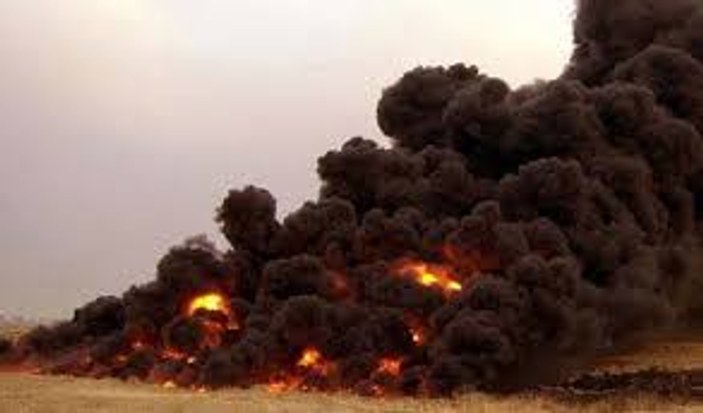 Nijerya'da petrol kuyusunda yangın: 30 ölü