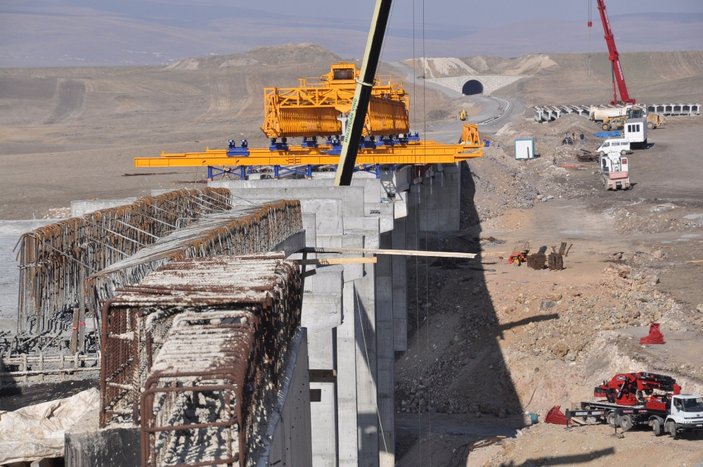 Bakü-Tiflis-Kars projesinin gümrük uygulaması görüşülecek