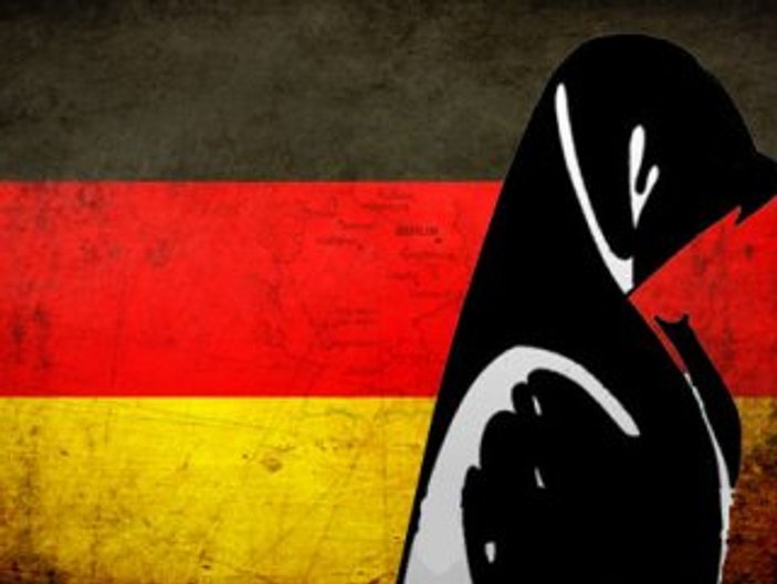 Almanya’da mahkemede başörtüsü yasağı girişimi