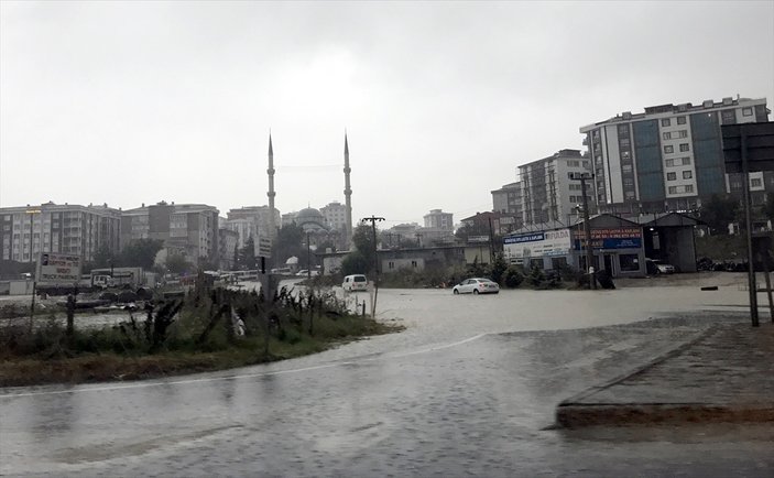 Sağanak Tekirdağ'da da etkili oldu