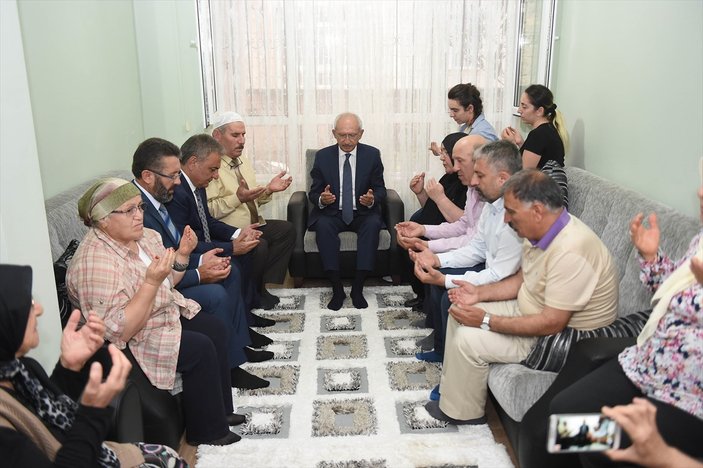 Kılıçdaroğlu'ndan Hasan Tatlı'nın ailesine ziyaret