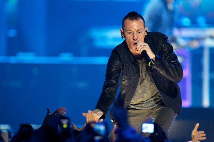 Linkin Park'ın solisti Bennington kendini astı