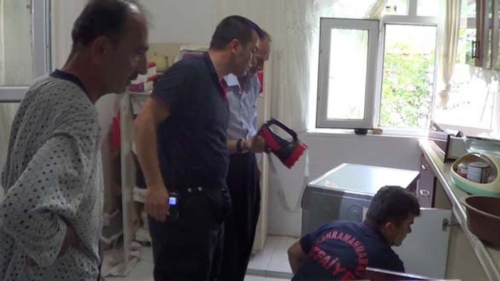Kahramanmaraş'ta bir evde 3 saat yılan arandı