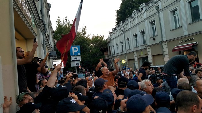 Gürcistan'da 'Rus faşizmine hayır' protestosu