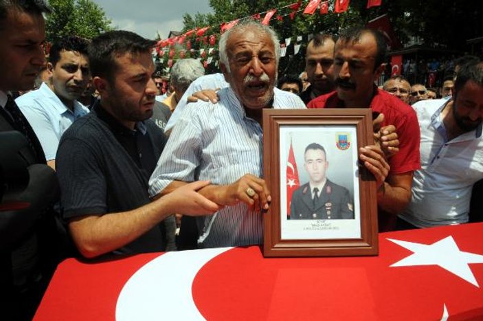 Şehit Astsubay Akdağ'ı 5 bin kişi uğurladı