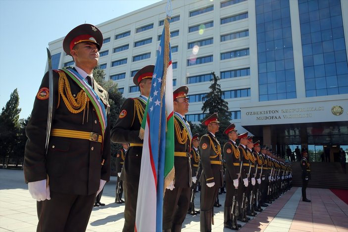 Milli Savunma Bakanı Canikli Özbekistan'da