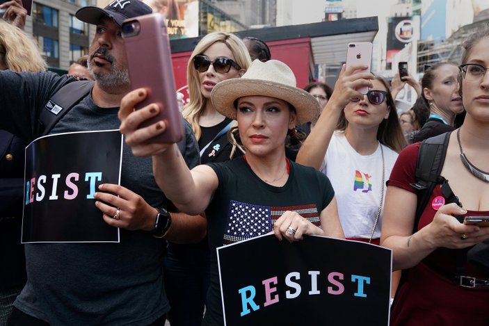 ABD'deki transseksüeller Trump'ı protesto ediyor