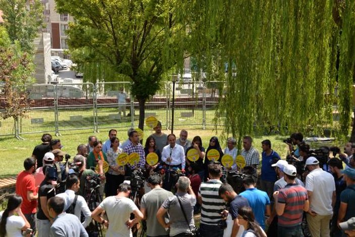 Diyarbakır'da HDP'nin oturma eylemine katılan olmadı