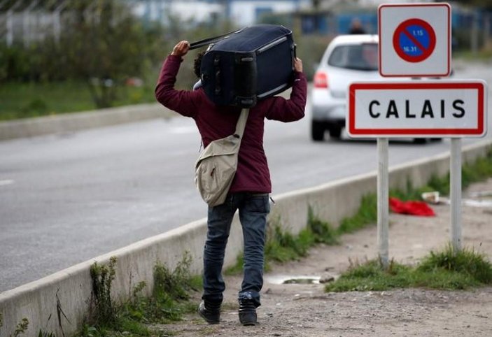 Calais Belediye Başkanı sığınmacılara su vermeyecek