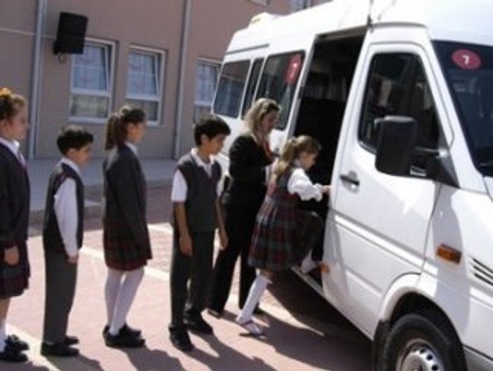 Ankara ve İzmir'de okul servisi ücretleri belli oldu