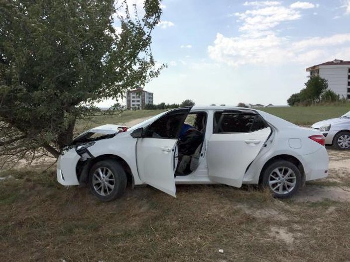 Tekirdağ'da bonzai kullanan sürücü kaza yaptı