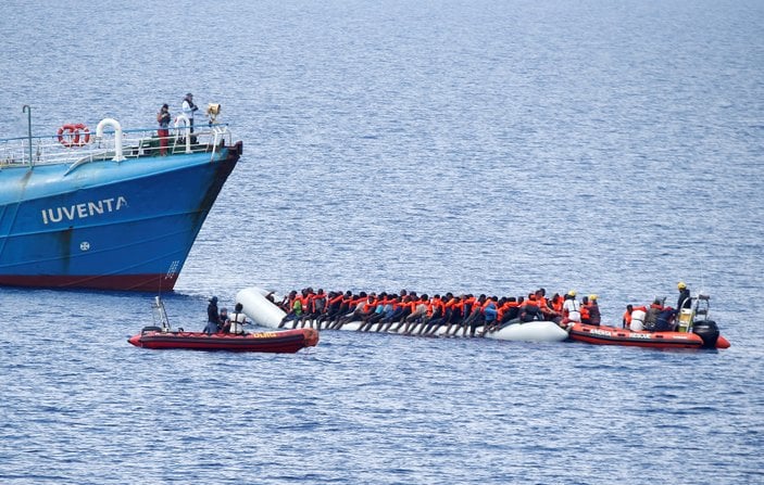 Libya açıklarında 139 kaçak göçmen kurtarıldı