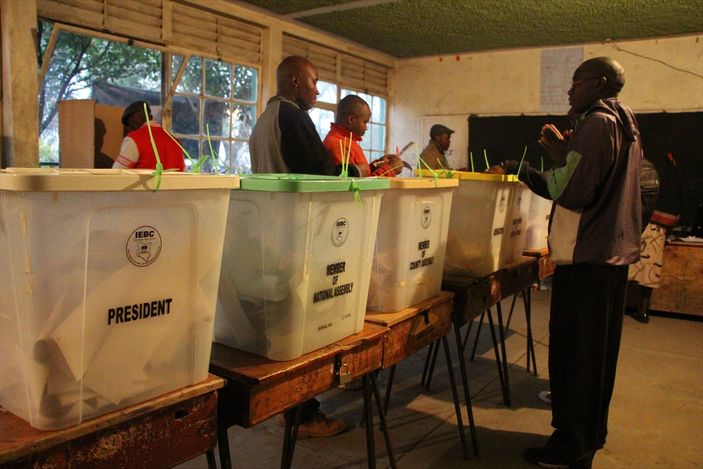 Kenya halkı sandık başında
