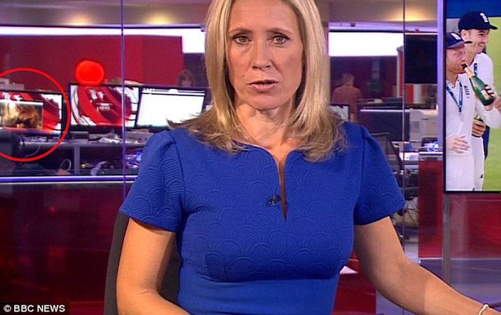 BBC canlı yayınında çıplak kadın şaşkınlığı