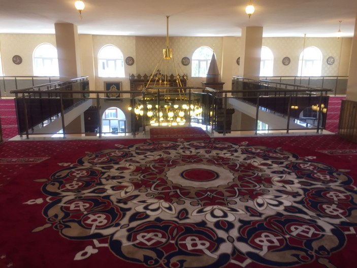 Yüksekova'daki Mustafa Zeydan Camisi ibadete hazır