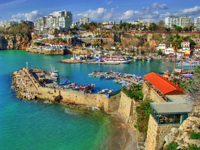 Antalya, Didim ve İzmir'deki yazlık evlere ilgi arttı