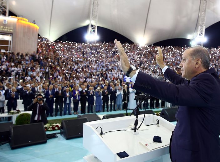 Erdoğan AK Parti 16. yıldönümünde konuştu