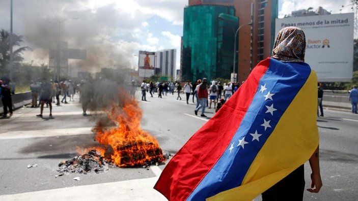 Venezuela'da neler oluyor