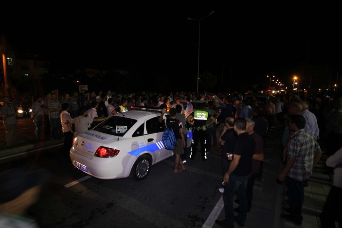 Tekirdağ'da trafik kazası sonrası yol kapatma eylemi