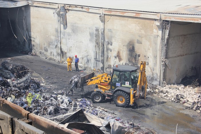 Gaziantep'te yanan fabrikanın sahibine hala ulaşılamadı