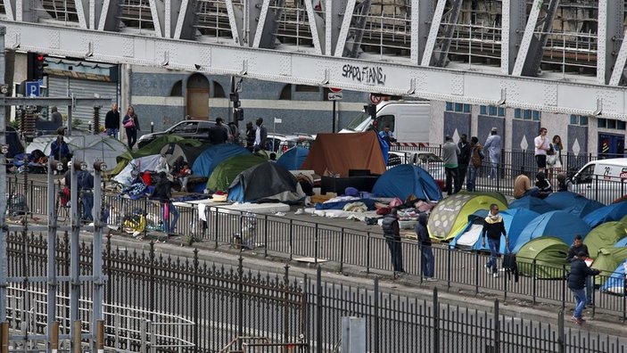 Paris'te sığınmacı kampı boşaltıldı