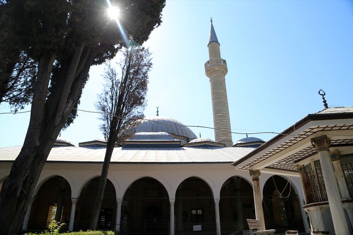 Osmanlı dönemi camileri tarihe ışık tutuyor