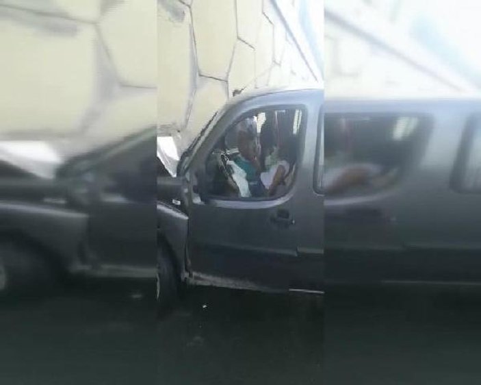 Şile yolunda kazaya bakan sürücüler zincirleme kaza yaptı