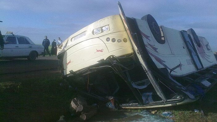 Güney Afrika'da yolcu minibüsü kaza yaptı: 18 ölü