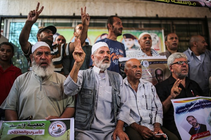 İsrail hapishanelerindeki Filistinlilere destek gösterisi