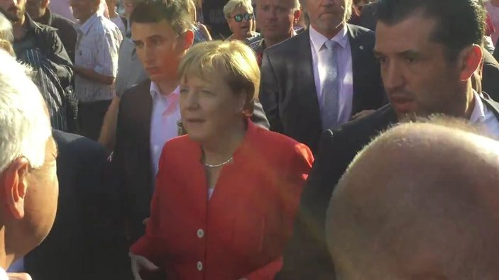 Angela Merkel'in koruma ordusu