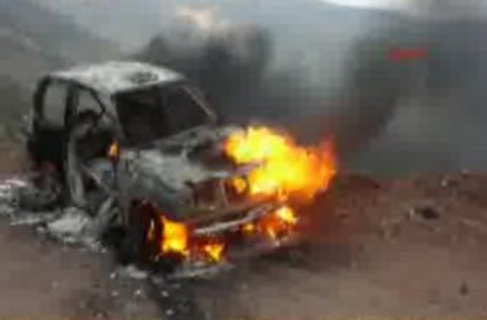 Ralliciler patlayan araçta yanmaktan saniyelerle kurtuldu