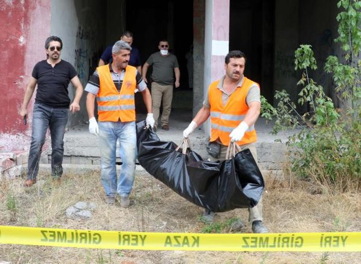 Samsun'da metruk bir binada çürümüş ceset bulundu