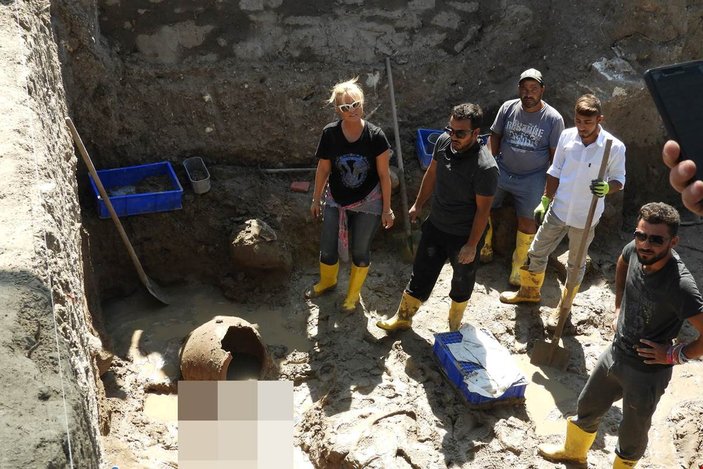 Müge Anlı Enez'de arkeolojik kazıya katıldı
