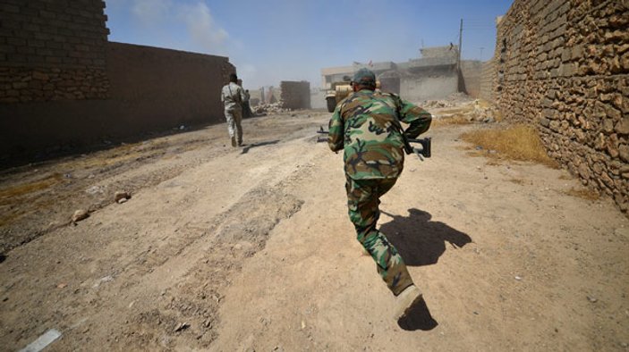 Irak ordusu Telafer şehir merkezinde