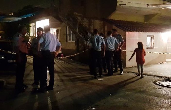 Adana'da silahlı kavga: 1'i polis 13 yaralı