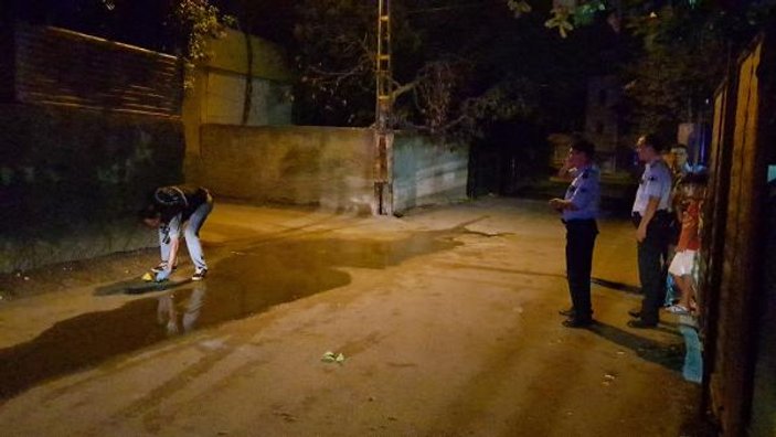 Adana'da silahlı kavga: 1'i polis 13 yaralı