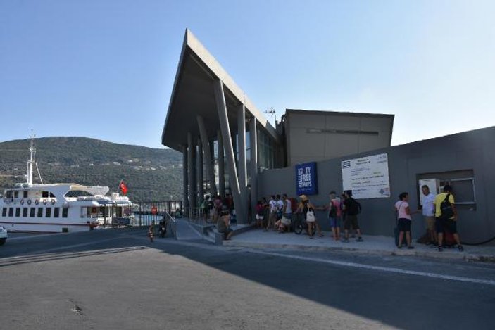 Samos Adası'nı Türkler doldurdu