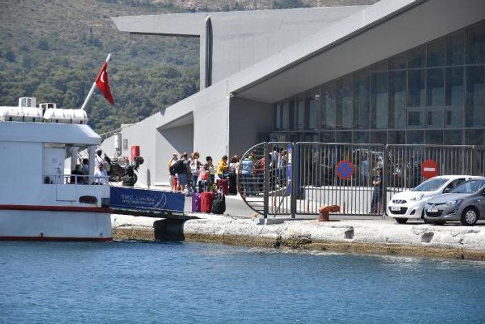 Samos Adası'nı Türkler doldurdu