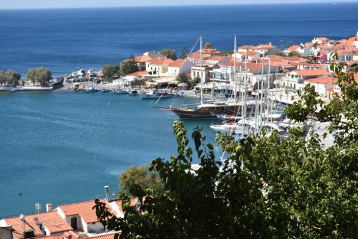 Samos Adası'nı Türkler doldurdu