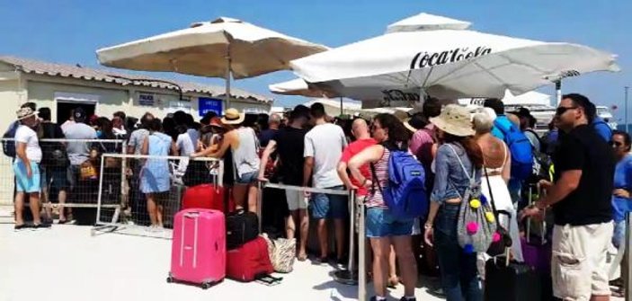 Yunanistan'a giden Türk turistlerin gümrük çilesi