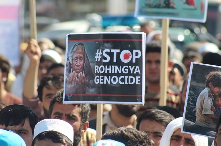 Afganistan'da Arakan protestosu