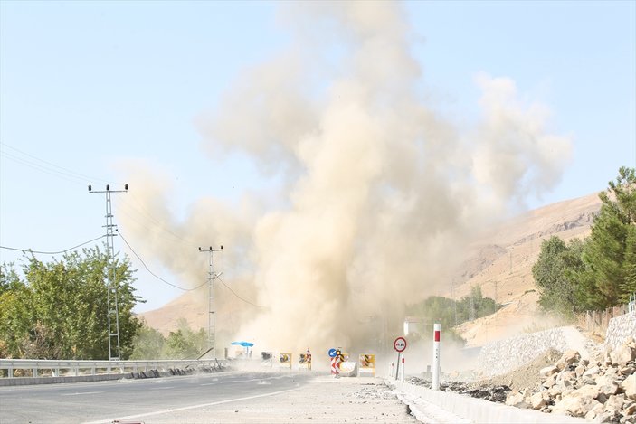 Tunceli'de yola döşenmiş patlayıcı infilak edildi