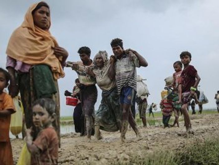 Endonezya’dan Arakanlı Müslümanlara 34 ton yardım