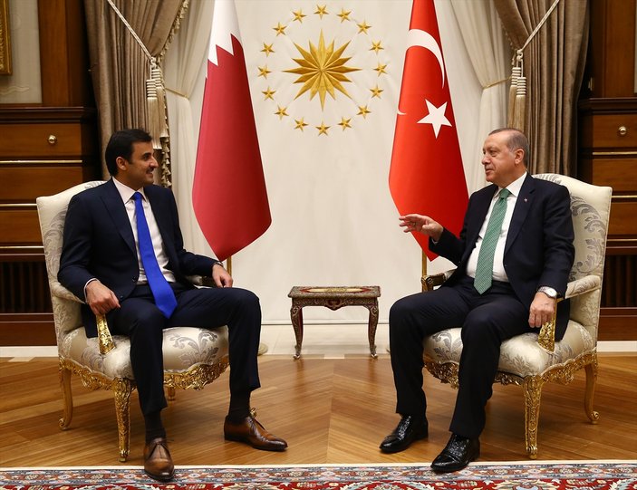 Erdoğan, Katar Emiri'yle bir araya geldi