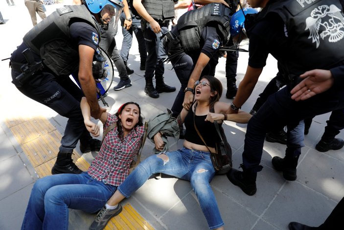 Ankara Adliyesi'nde polis müdahalesi: 24 gözaltı