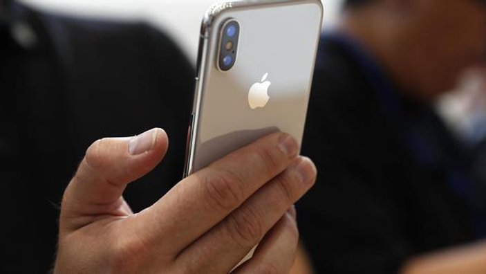 iPhone X, ABD'li tüketicilere pahalı geldi