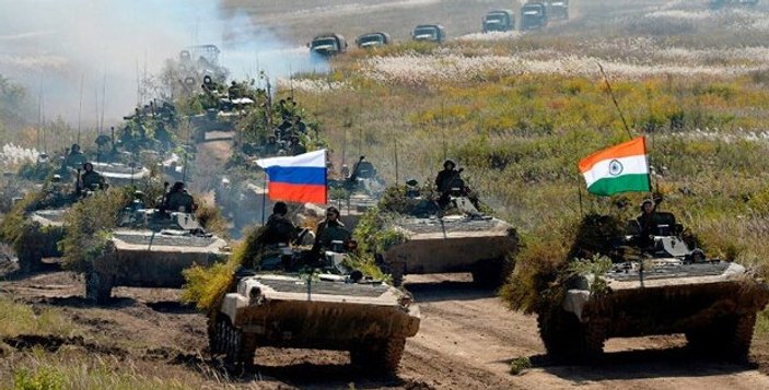 NATO Rusya'nın tatbikatlarını takip ediyor